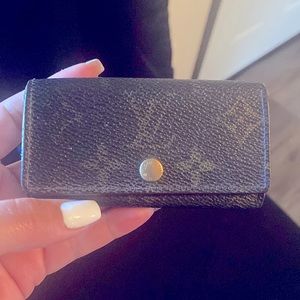🔥Louis Vuitton key holder 🔥
